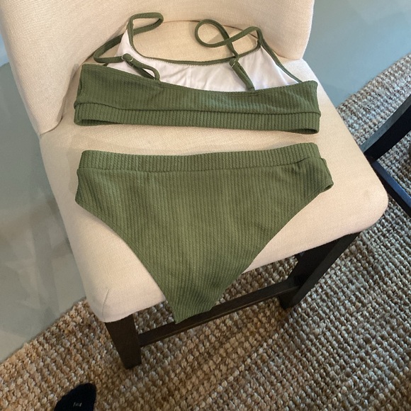 Olive green bikini - Picture 2 of 4